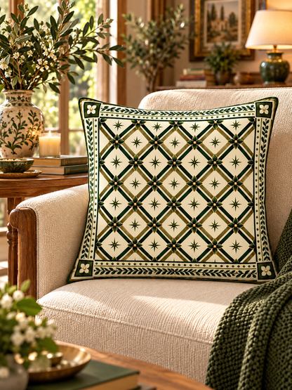 VERDORA | Zümrüt Yeşili Etnik, Çiçek ve Geyik Desenli Dekoratif Kırlent Kılıfı – 45x45 cm